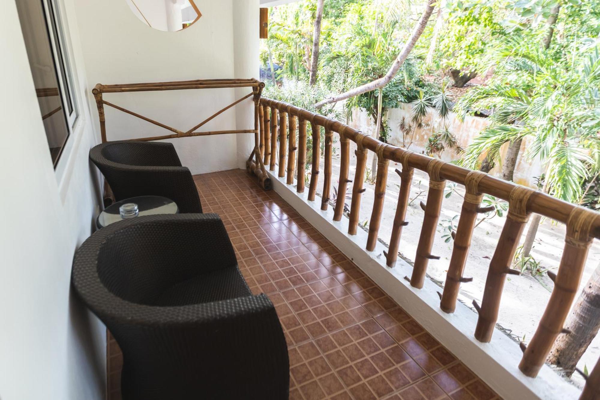 Evolution Dive And Beach Resort Logon Luaran gambar